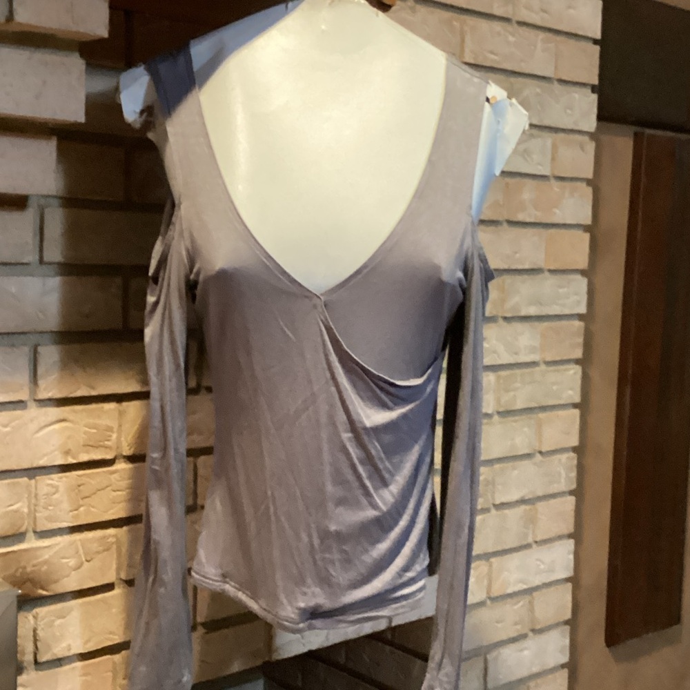 YOINS Gray Long Sleeve wrap look cold shoulder Women's Top